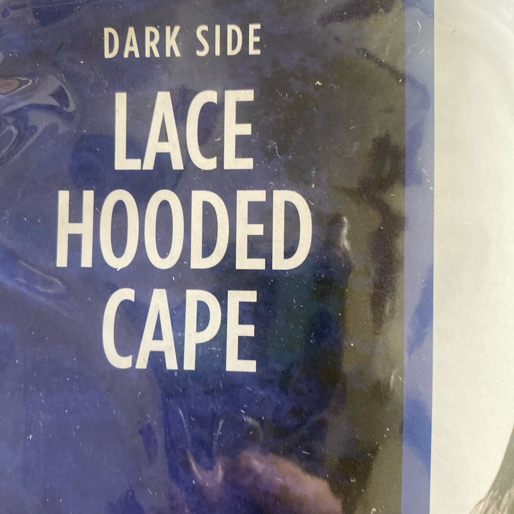 DARK SIDE 🖤BLACK🖤 LACE HOODED COSTUME CAPE ONE SIZE FITS MOST 🌟NWT🌟 - Picture 3 of 8